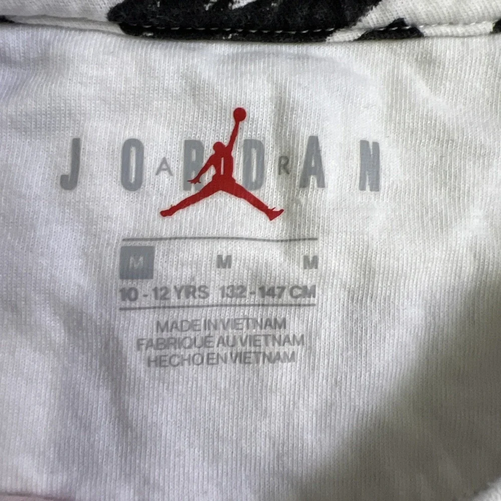 Nike Air Jordan All Over‎ Print Short Sleeve T-Shirt White Youth Medium